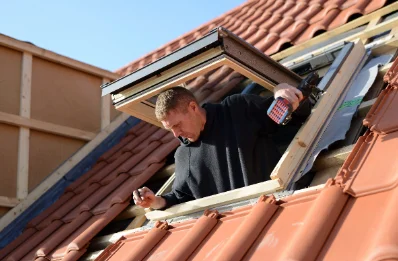 Pose de fenêtres de toit Velux à Goincourt